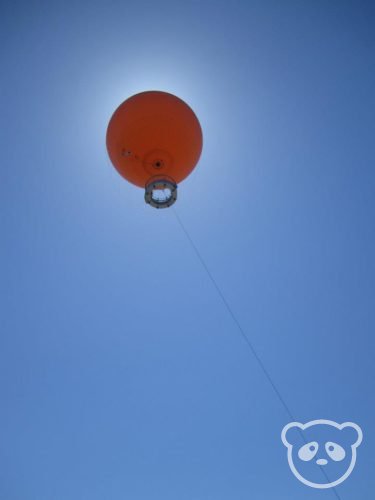 Photo of the balloon from the ground.